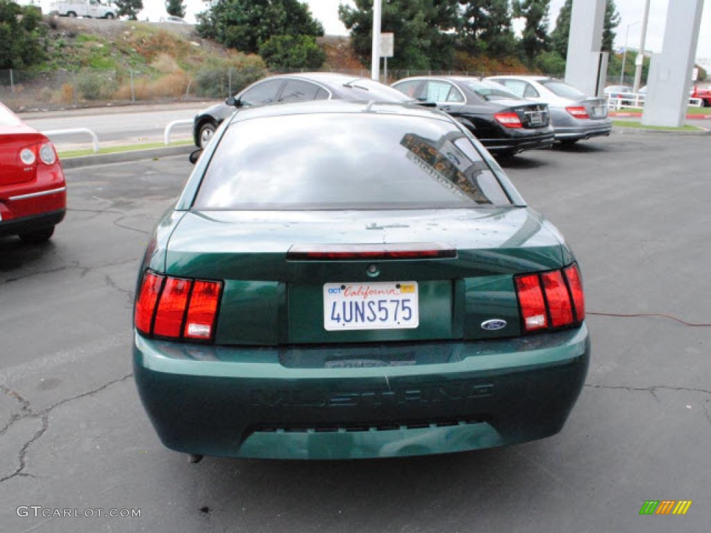 2001 Mustang V6 Coupe - Dark Highland Green / Medium Parchment photo #9