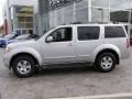 2007 Silver Lightning Nissan Pathfinder SE 4x4  photo #4