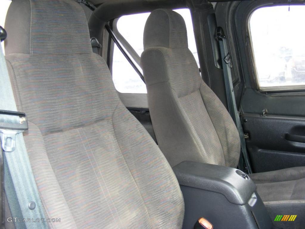 2004 Wrangler Sport 4x4 - Black / Dark Slate Gray photo #24