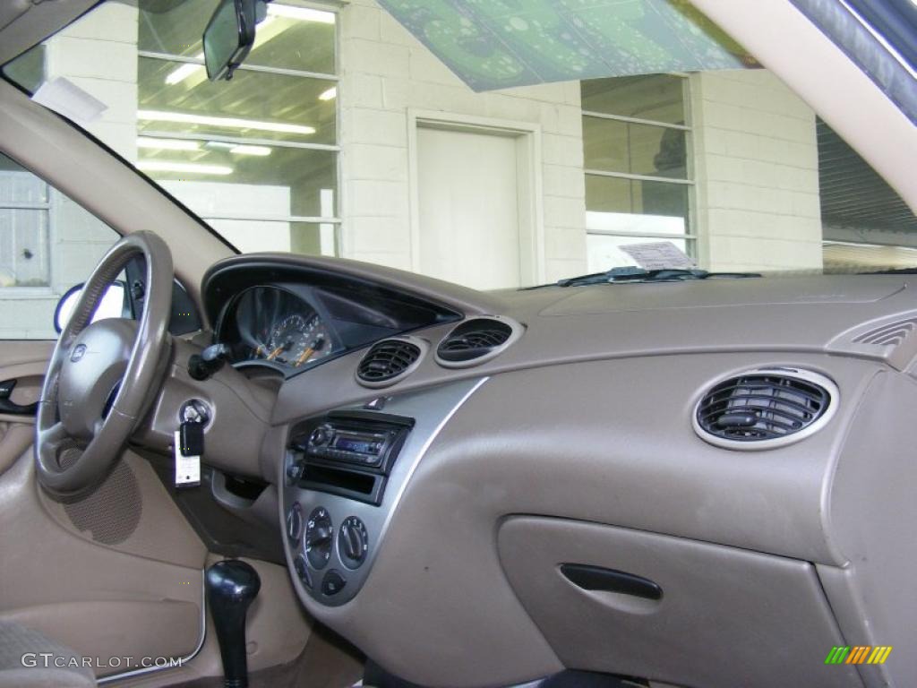 2002 Ford Focus ZX5 Hatchback Medium Parchment Dashboard Photo #38403156