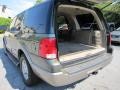 Medium Parchment Trunk Photo for 2003 Ford Expedition #38404196