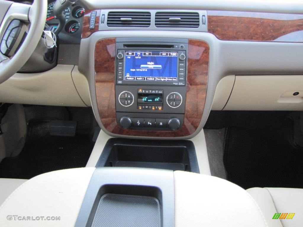 2011 Chevrolet Tahoe LT Controls Photo #38404600