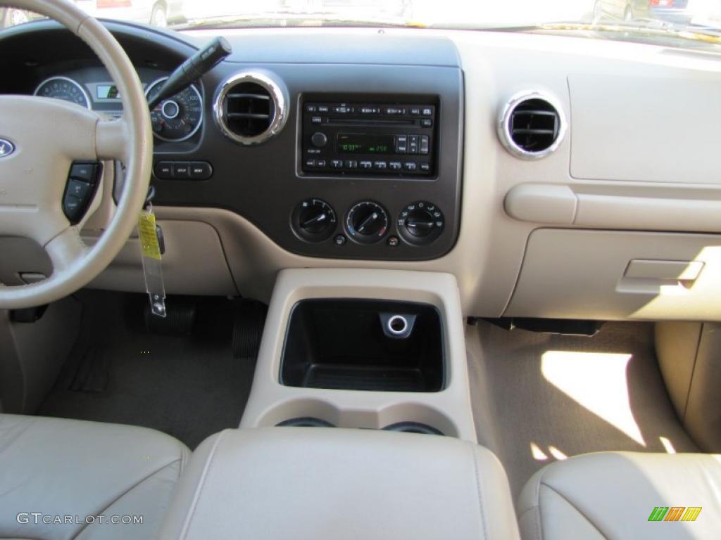 2006 Ford Expedition XLT interior Photo #38404732