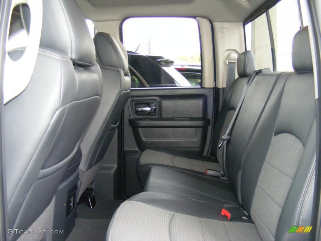 2010 Ram 1500 Sport Quad Cab 4x4 - Deep Water Blue Pearl / Dark Slate Gray photo #27