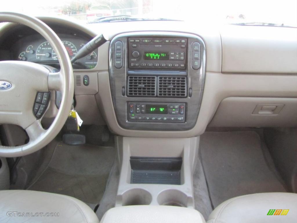 2002 Ford Explorer Limited 4x4 Controls Photo #38405579
