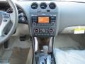 Blond Controls Photo for 2011 Nissan Altima #38406184