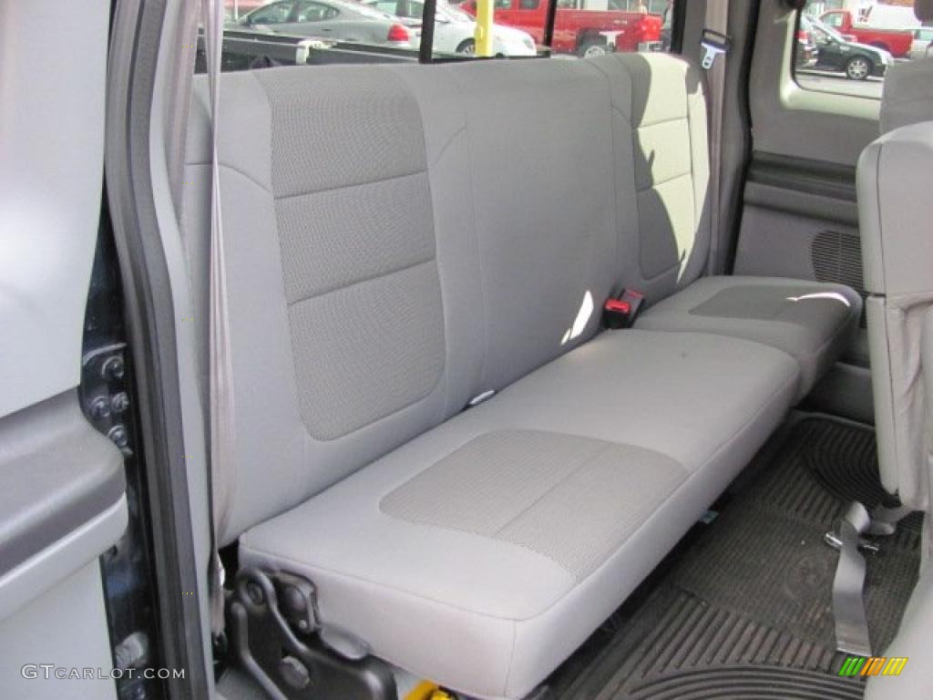 Medium Flint Interior 2006 Ford F350 Super Duty XLT SuperCab 4x4 Dually Photo #38406632