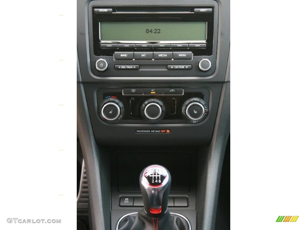 2011 Volkswagen GTI 2 Door Controls Photo #38408604