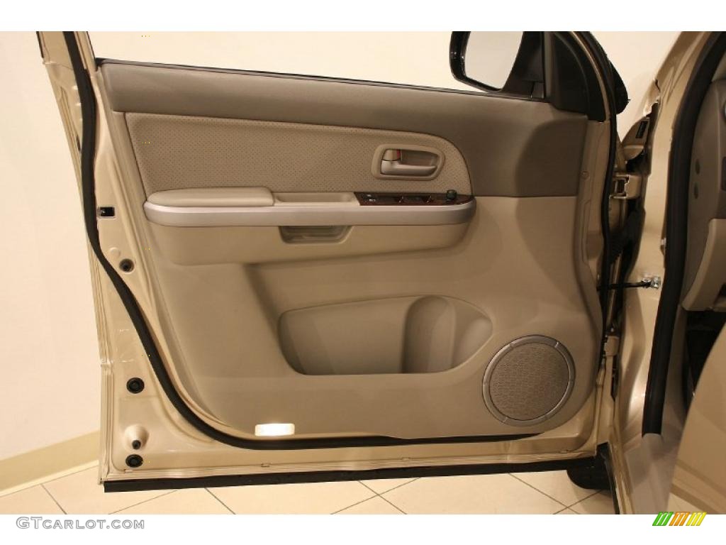 2007 Suzuki Grand Vitara Luxury 4x4 Beige Door Panel Photo #38408644