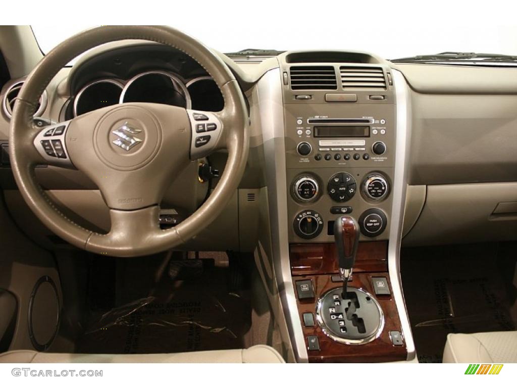 2007 Suzuki Grand Vitara Luxury 4x4 Beige Dashboard Photo #38408792