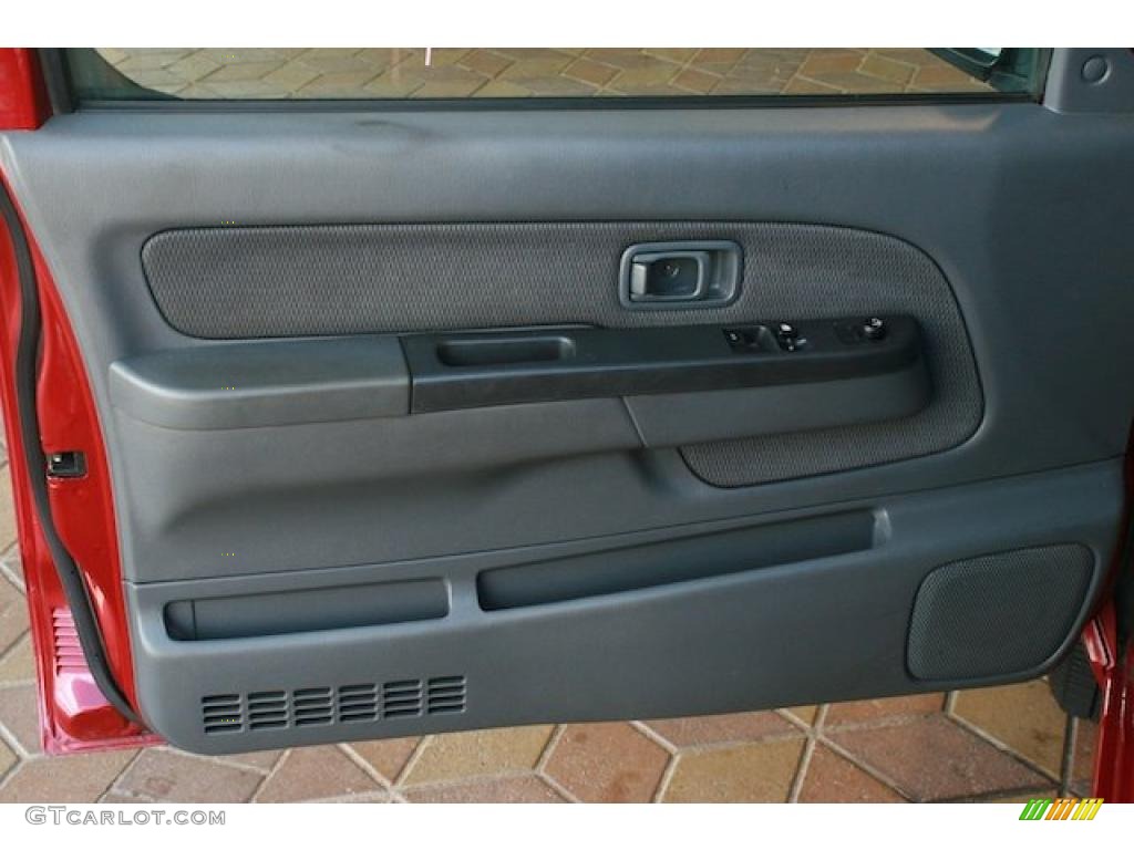 2004 Nissan Frontier XE King Cab Gray Door Panel Photo #38409600
