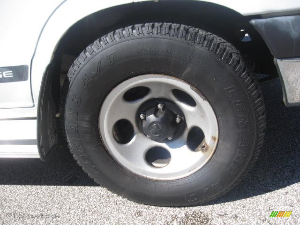 2003 Dodge Ram Van 1500 Passenger Wheel Photo #38410436