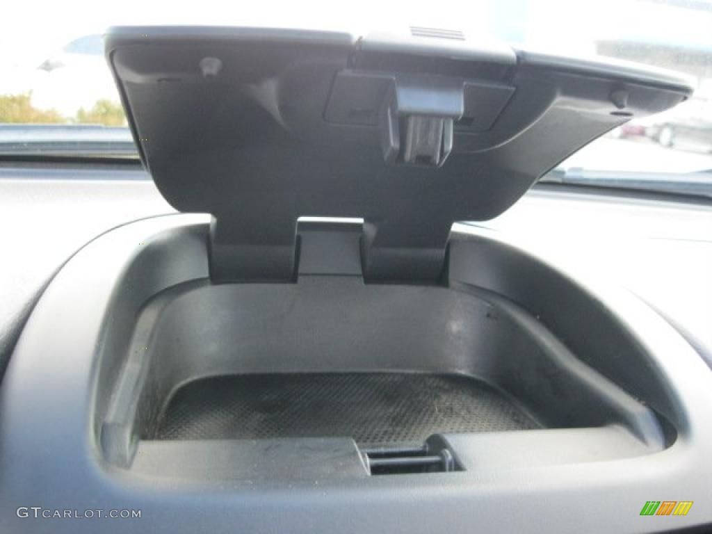 2006 Sentra 1.8 S Special Edition - Code Red / Charcoal photo #24