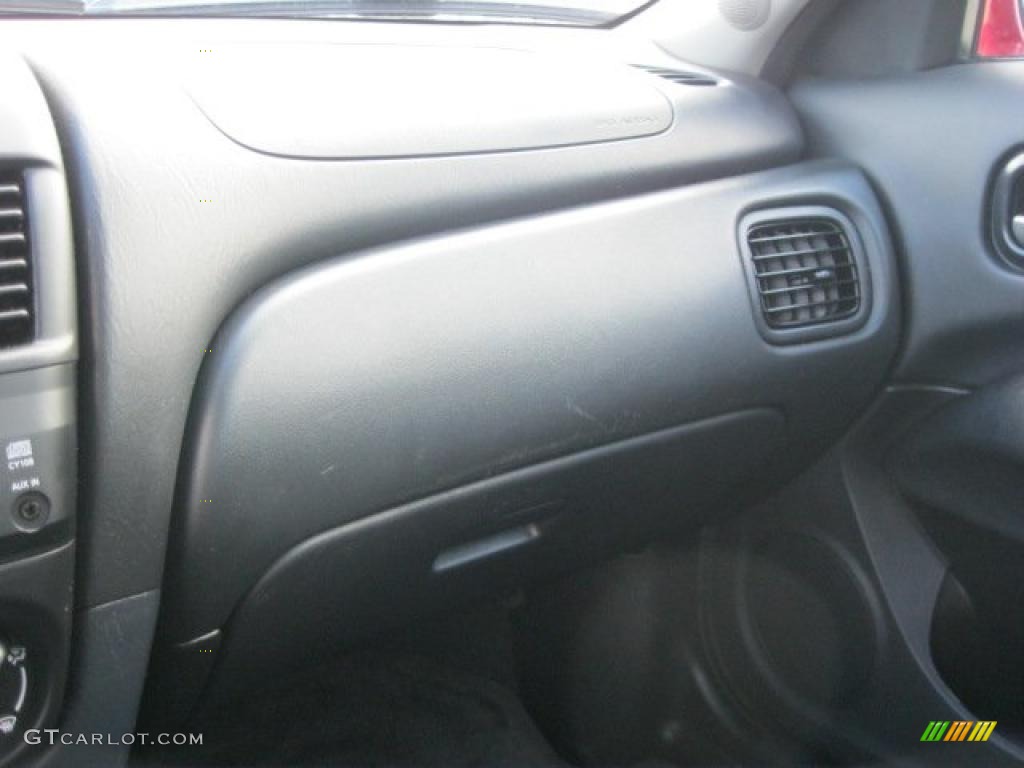 2006 Sentra 1.8 S Special Edition - Code Red / Charcoal photo #28