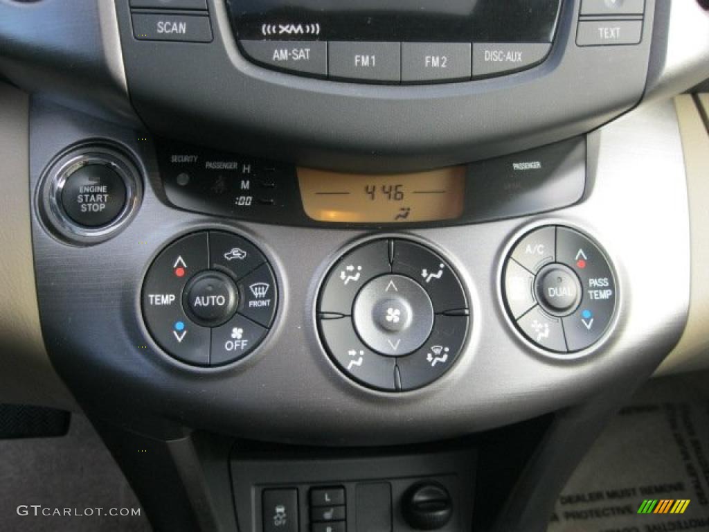 2009 Toyota RAV4 Limited V6 Controls Photo #38412095