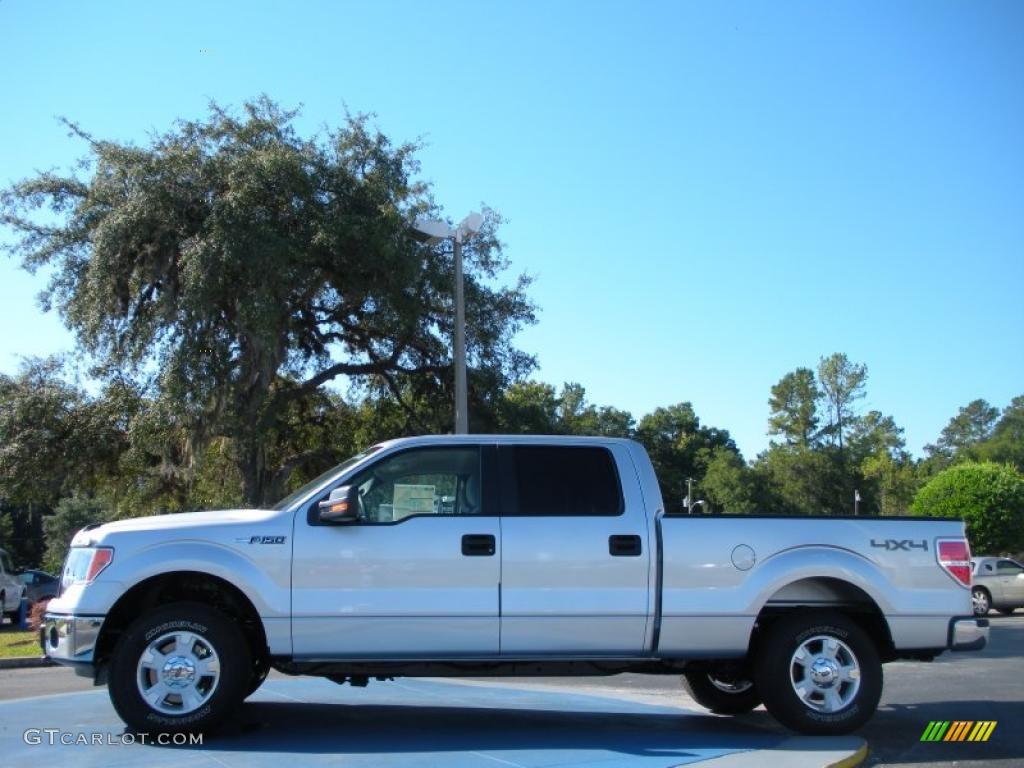 2010 F150 XLT SuperCrew 4x4 - Ingot Silver Metallic / Medium Stone photo #2