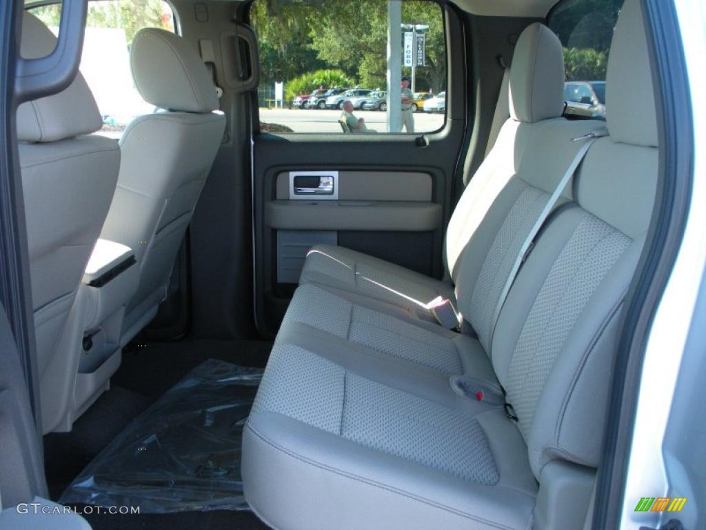 2010 F150 XLT SuperCrew 4x4 - Ingot Silver Metallic / Medium Stone photo #6
