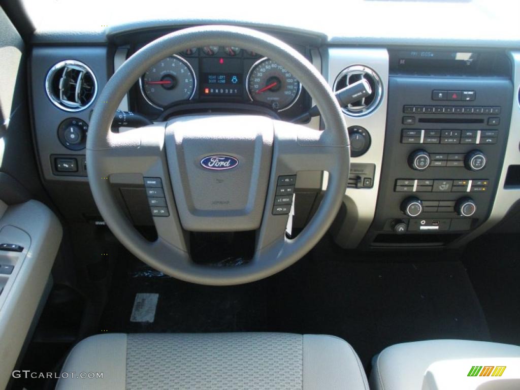 2010 Ford F150 XLT SuperCrew 4x4 Medium Stone Dashboard Photo #38414957