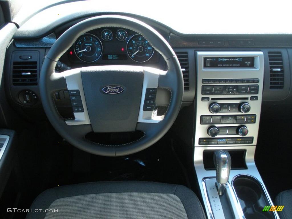 2011 Ford Flex SE Charcoal Black Steering Wheel Photo #38416613