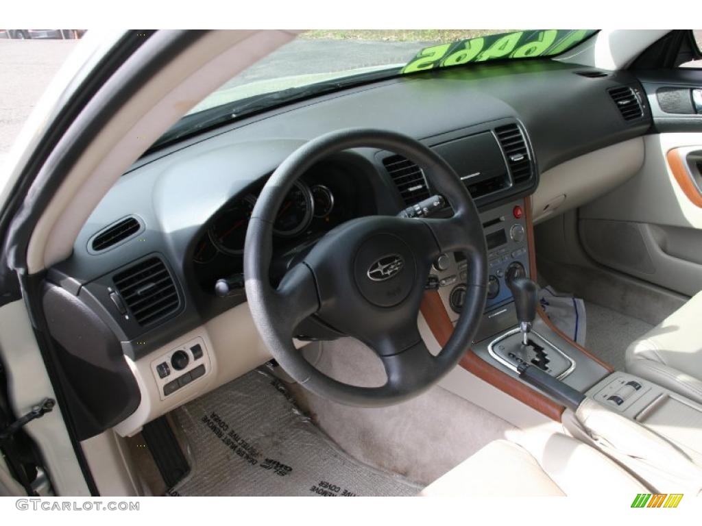 Taupe Interior 2005 Subaru Outback 2.5i Wagon Photo #38416889
