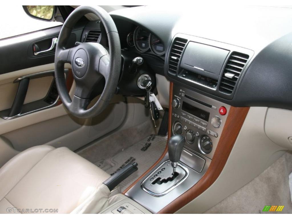 2005 Subaru Outback 2.5i Wagon Taupe Dashboard Photo #38416989