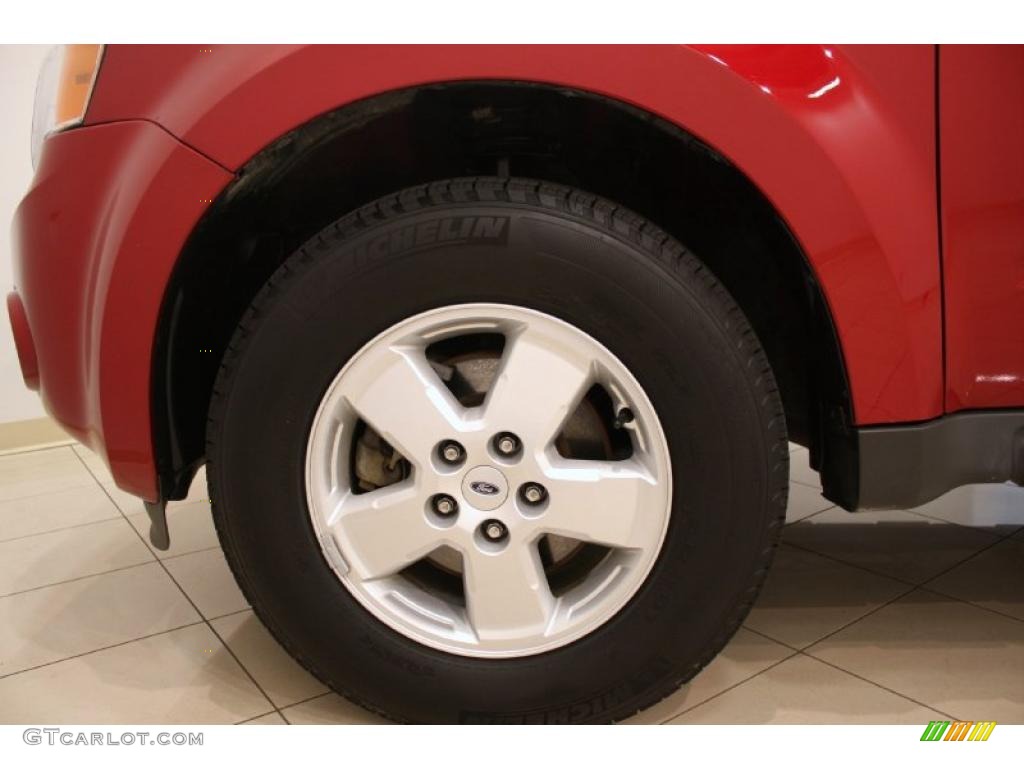 2010 Escape XLS 4WD - Sangria Red Metallic / Stone photo #19