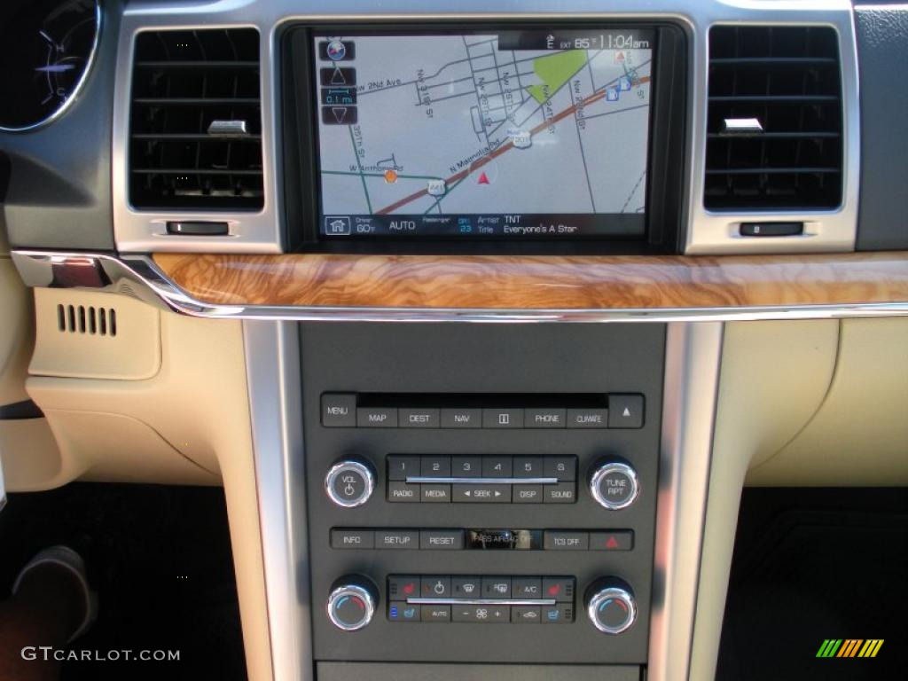2011 Lincoln MKZ FWD Controls Photo #38417449