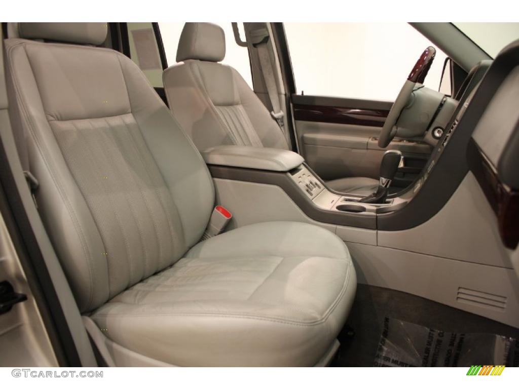 Dove Grey Interior 2005 Lincoln Aviator Luxury AWD Photo #38418001