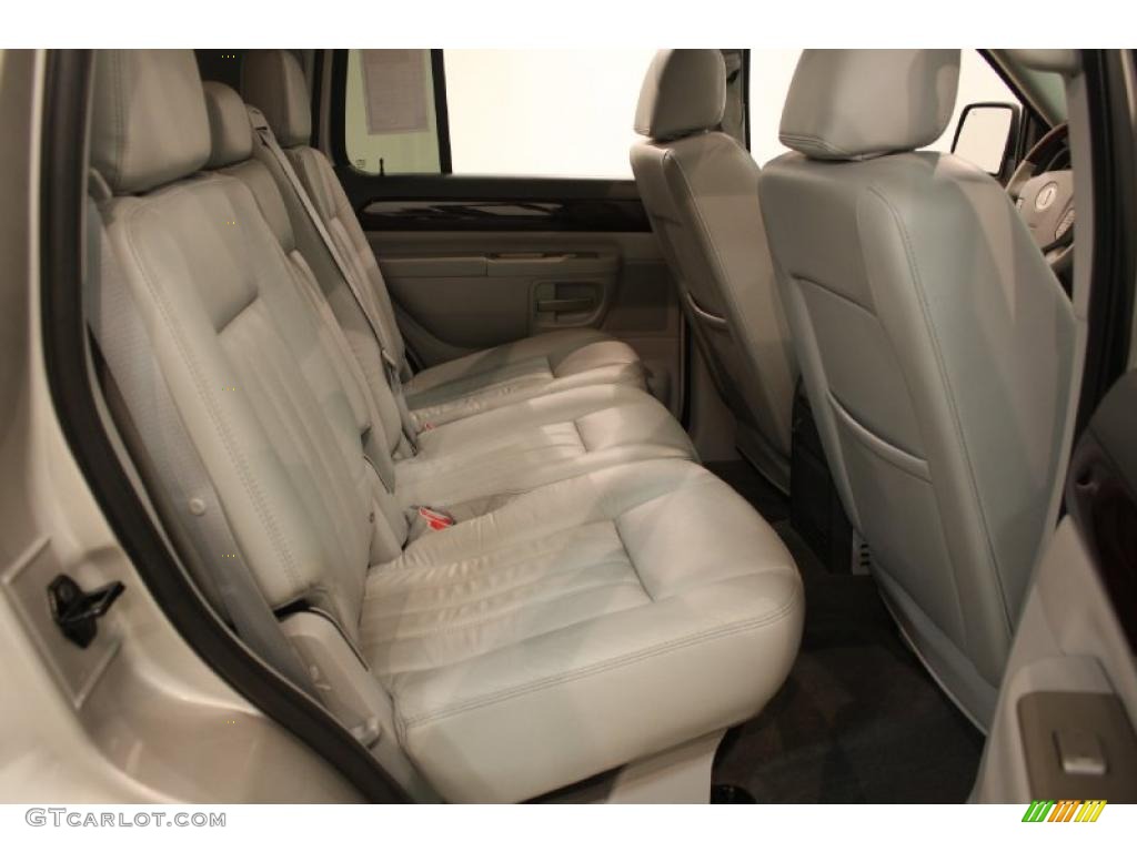 Dove Grey Interior 2005 Lincoln Aviator Luxury AWD Photo #38418061