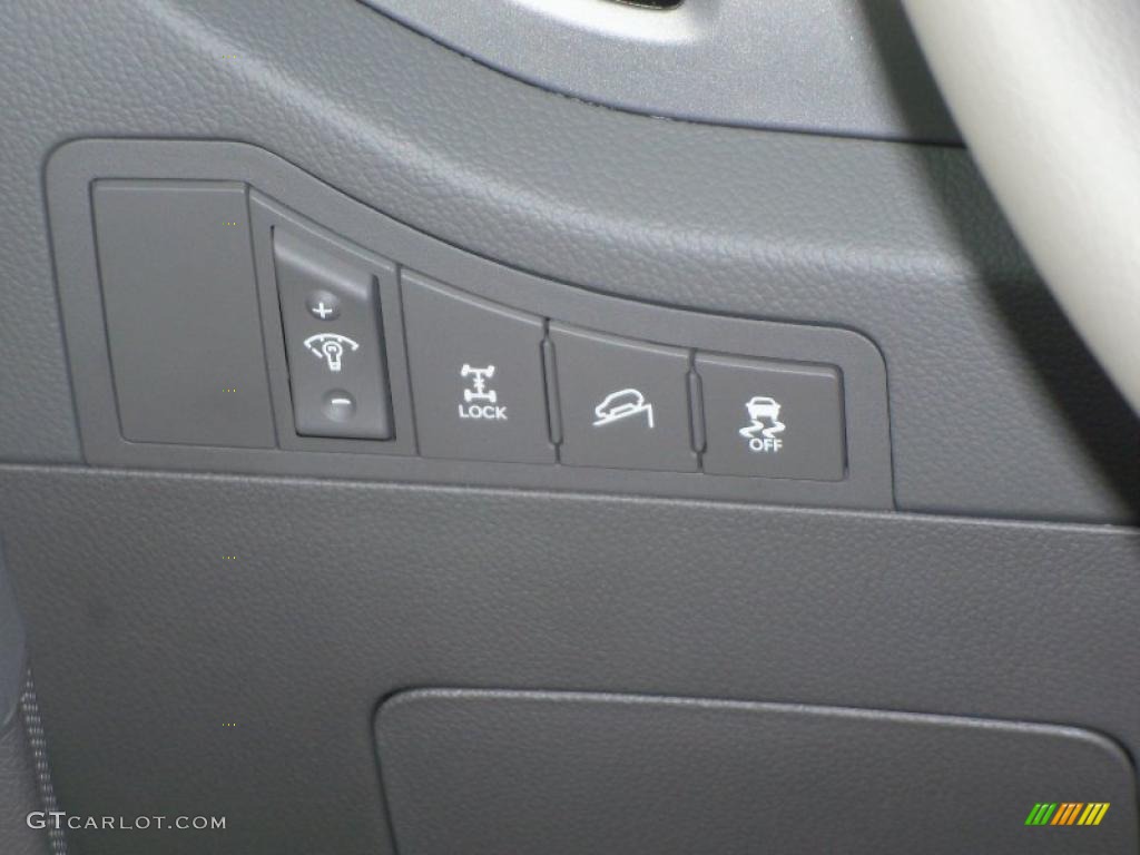 2011 Kia Sportage EX AWD Controls Photo #38419593