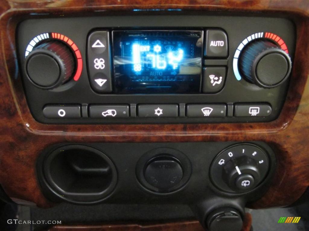 2007 GMC Envoy SLT Controls Photo #38422841