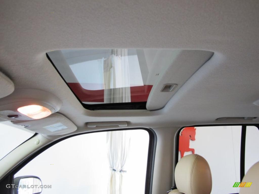 2007 GMC Envoy SLT Sunroof Photos