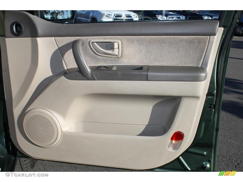 2003 Kia Sorento LX 4WD Beige Door Panel Photo #38424609