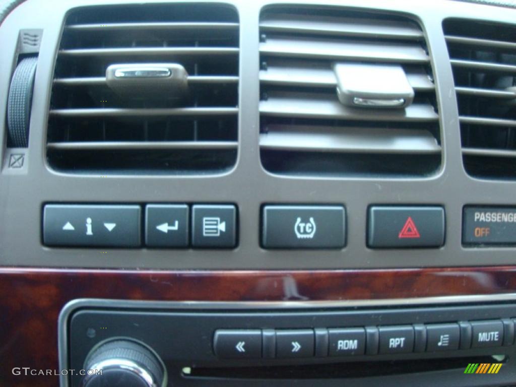 2005 Buick Terraza CX Controls Photo #38424993