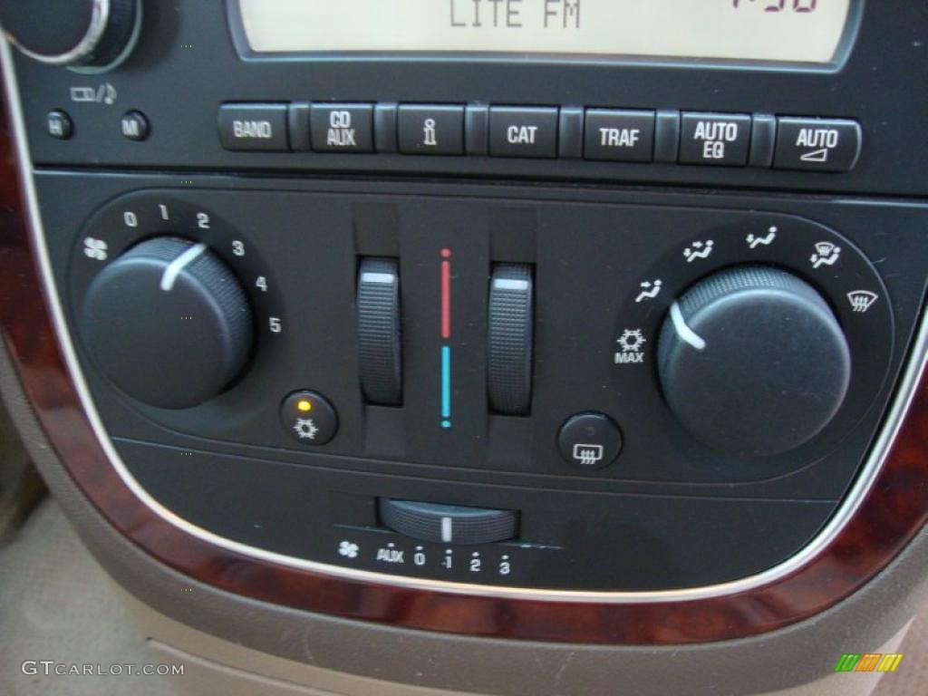 2005 Buick Terraza CX Controls Photo #38425257