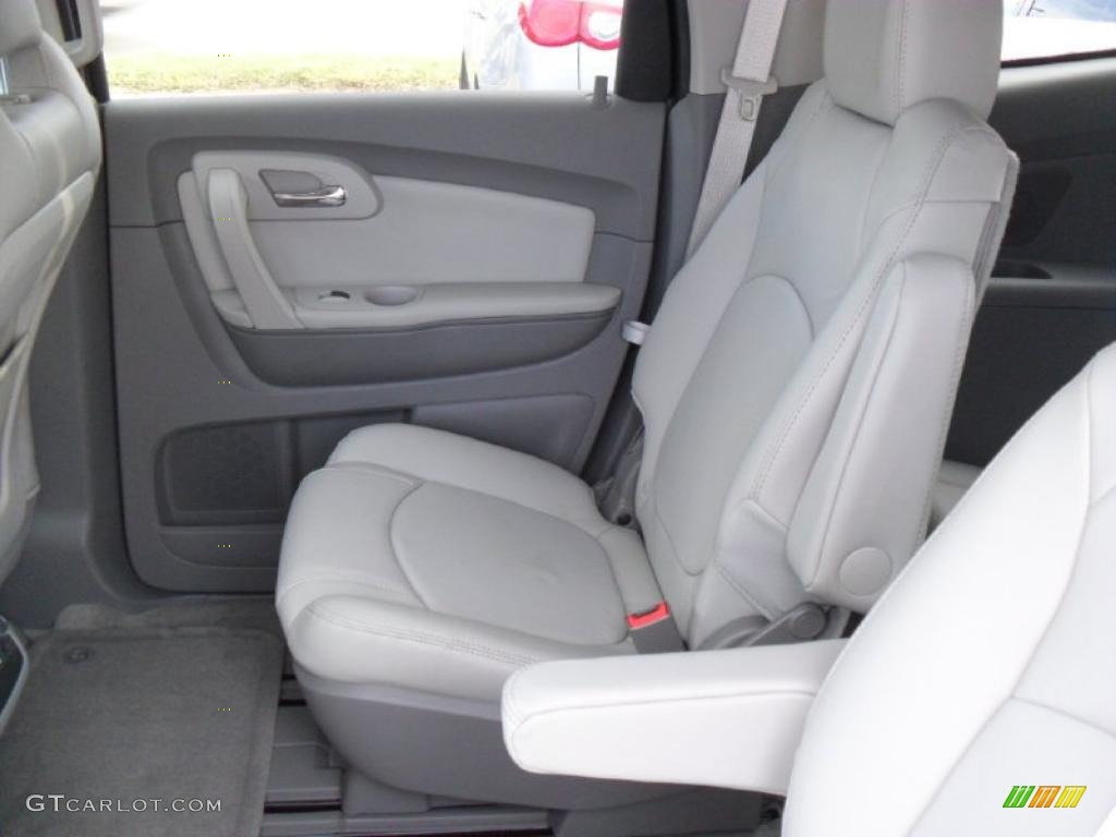 Dark Gray/Light Gray Interior 2011 Chevrolet Traverse LT Photo #38425265