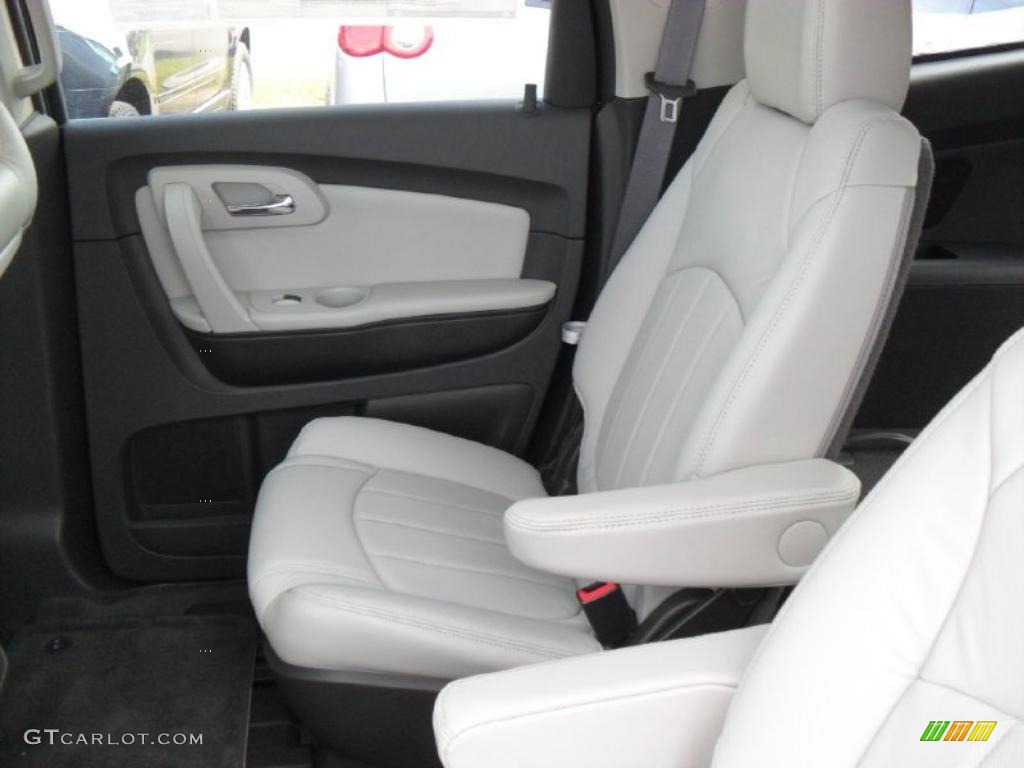 Light Gray/Ebony Interior 2011 Chevrolet Traverse LTZ Photo #38426053
