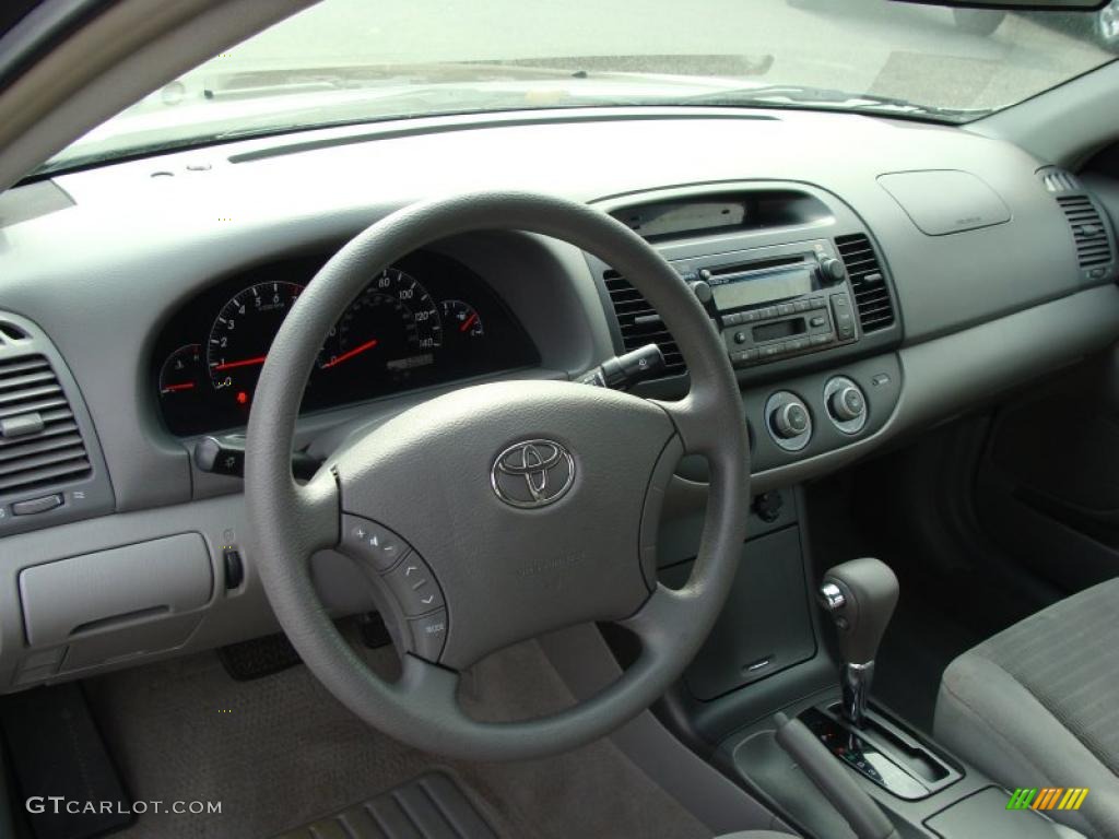 2005 Toyota Camry LE V6 Gray Dashboard Photo #38426989