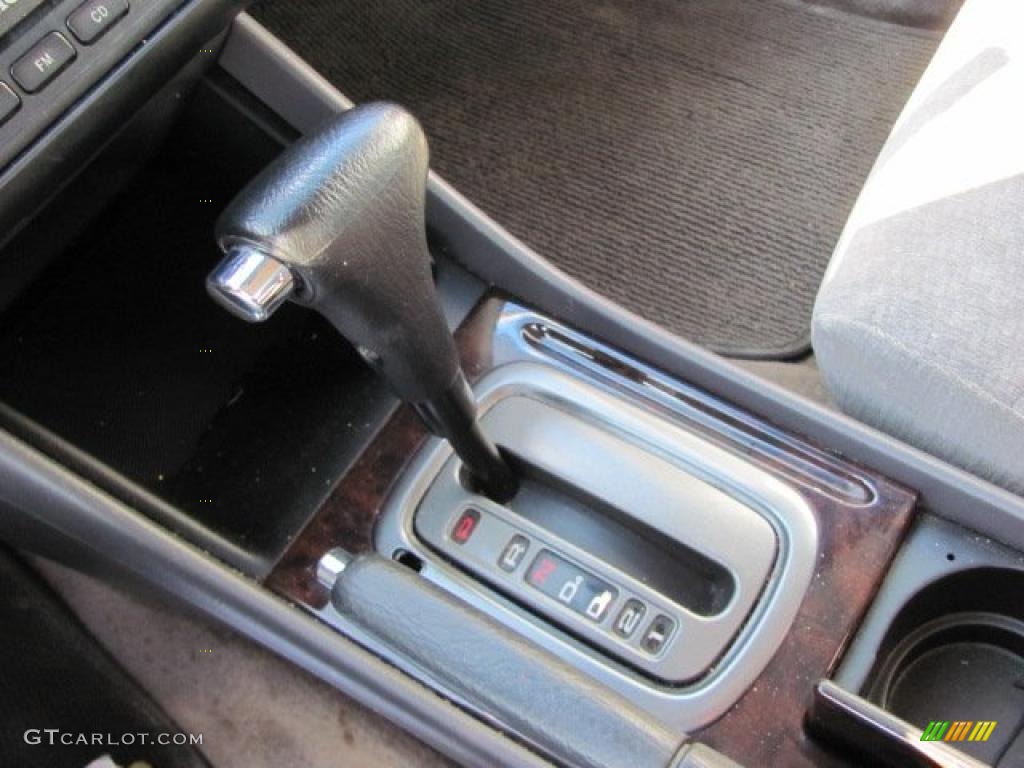 2001 Honda Accord Value Package Sedan 4 Speed Automatic Transmission Photo #38427609