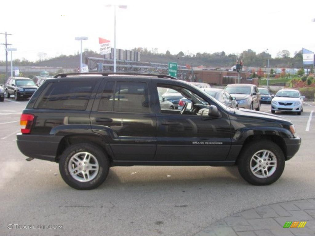 2003 Grand Cherokee Laredo 4x4 - Brilliant Black / Dark Slate Gray photo #7