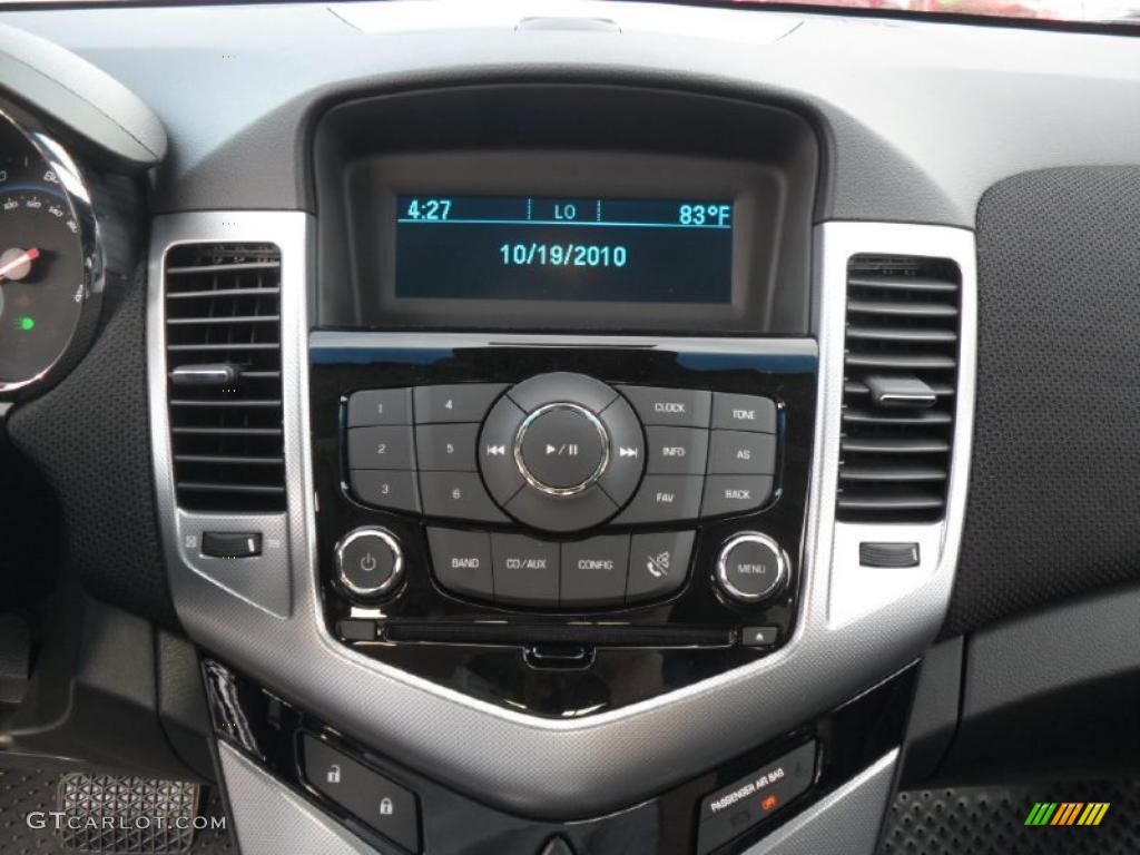 2011 Chevrolet Cruze LTZ Controls Photo #38428849