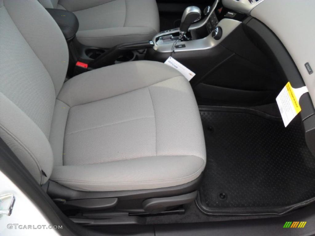 Medium Titanium Interior 2011 Chevrolet Cruze LT Photo #38429377