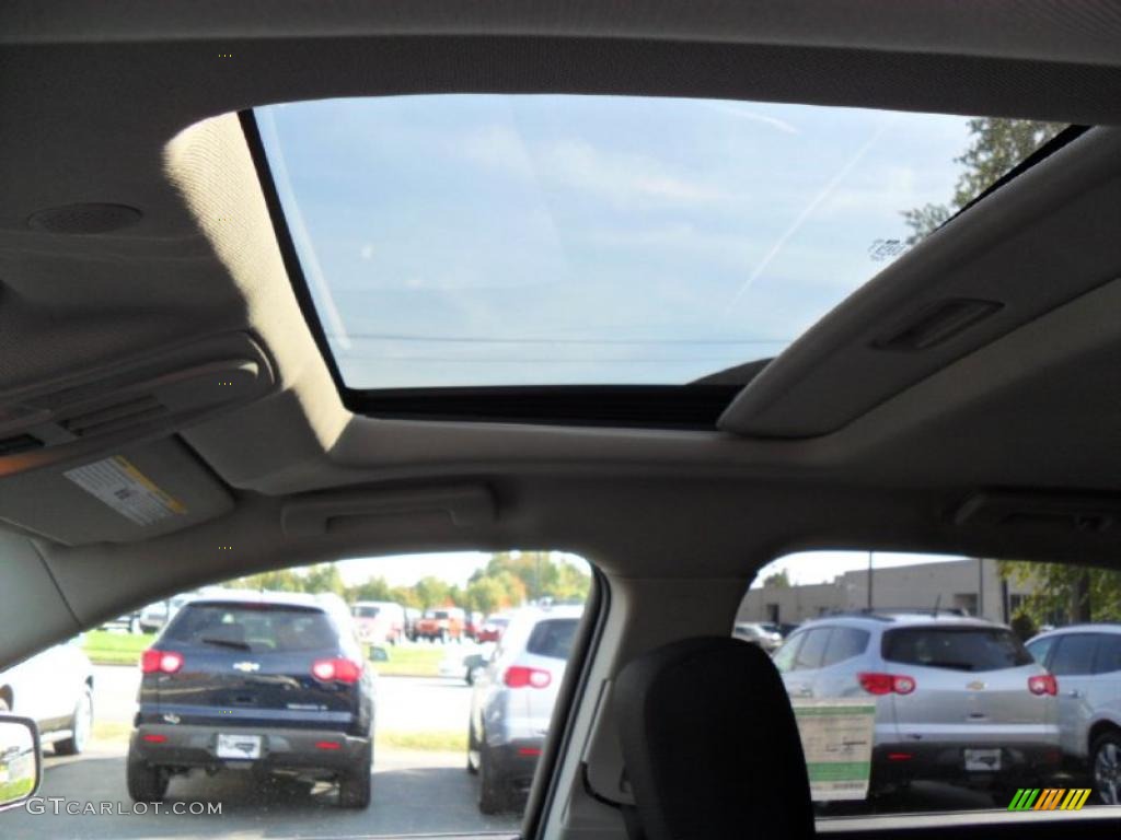 2011 Chevrolet Equinox LT Sunroof Photo #38430517