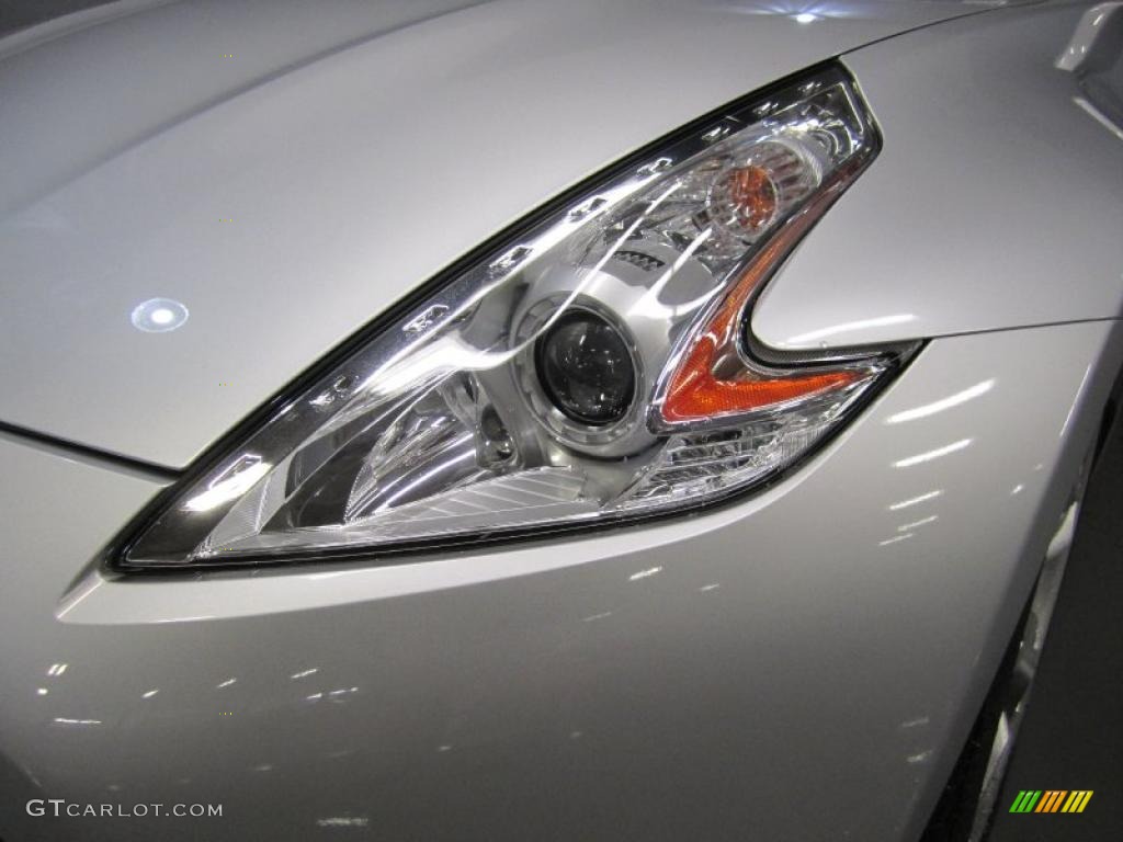 Brilliant Silver 2009 Nissan 370Z Sport Touring Coupe Exterior Photo #38431189