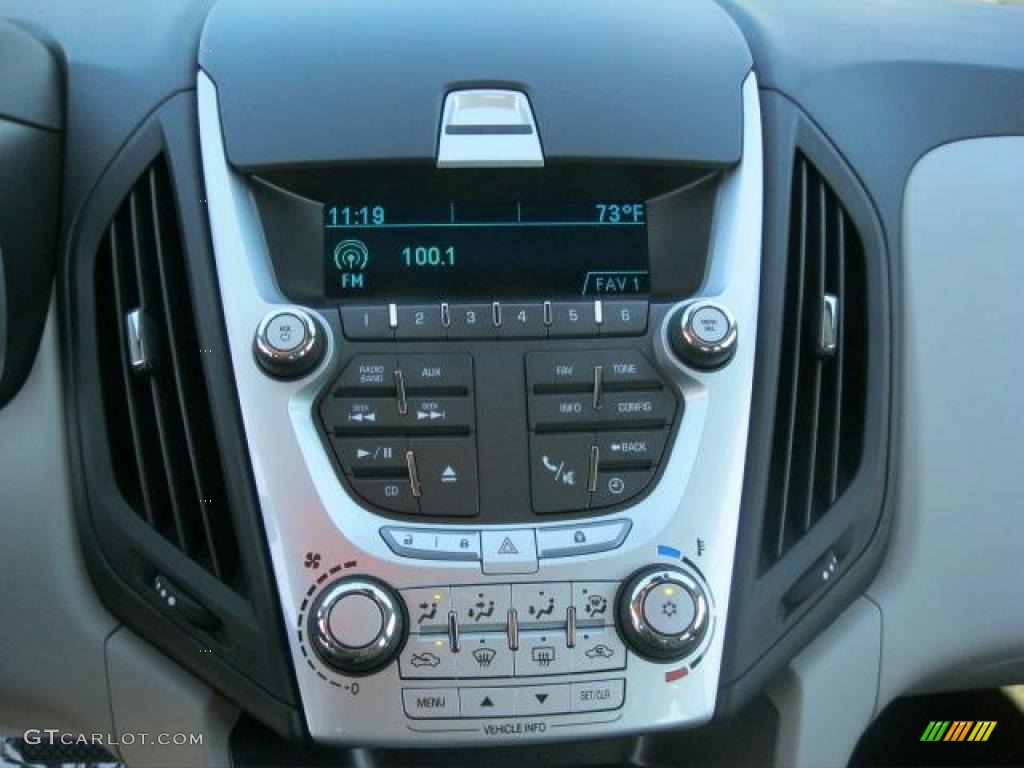 2011 Chevrolet Equinox LS Controls Photo #38432169