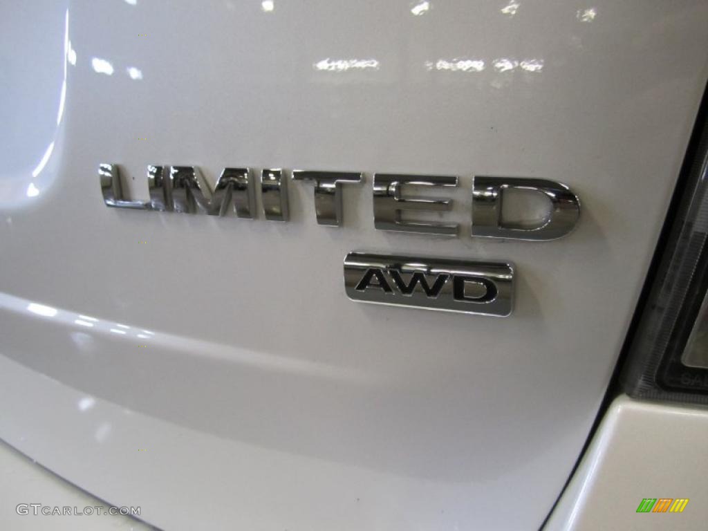 2010 Ford Edge Limited AWD Marks and Logos Photos