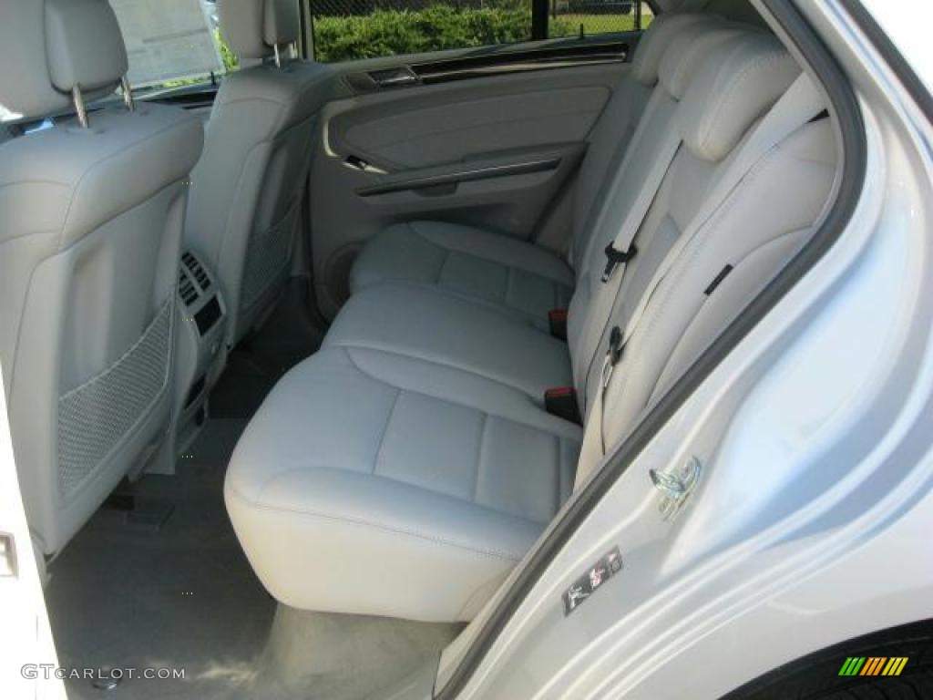 Ash Interior 2011 Mercedes-Benz ML 350 Photo #38432609