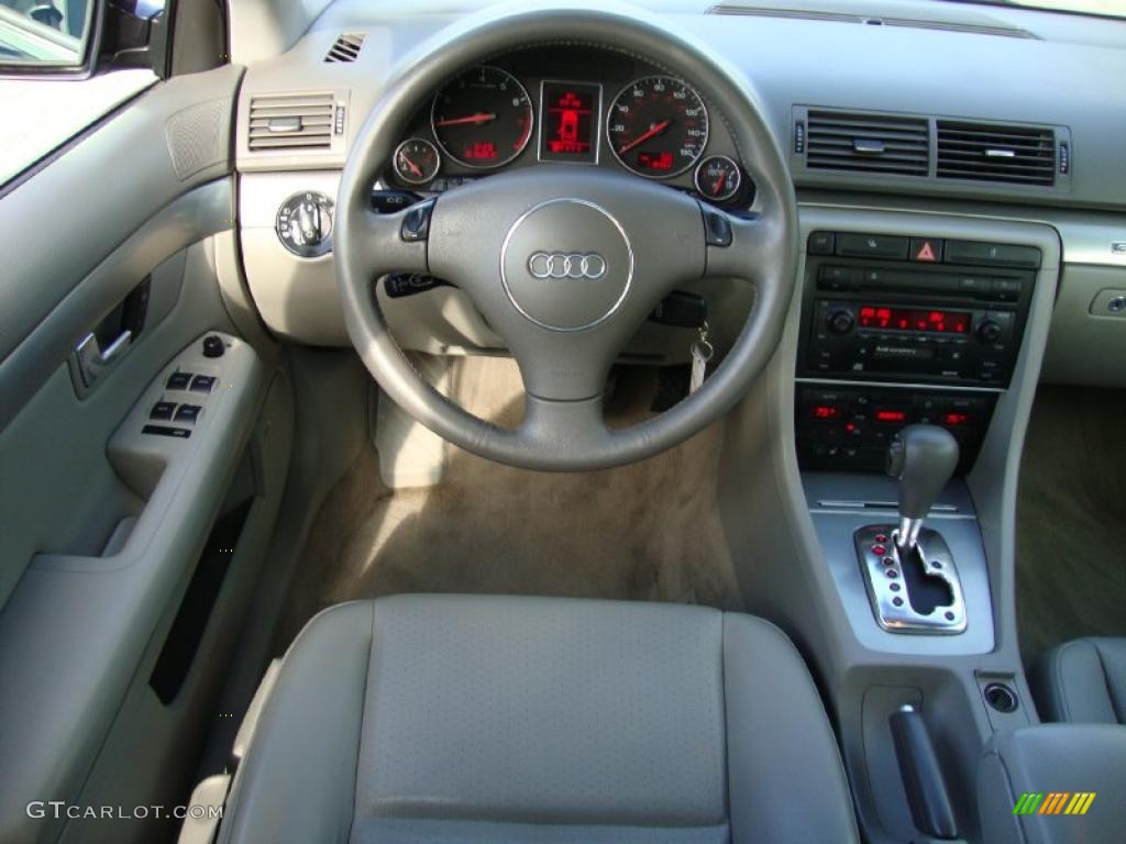 2002 Audi A4 1.8T quattro Avant Beige Steering Wheel Photo #38433060