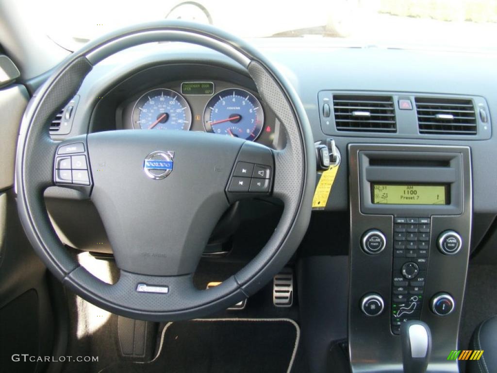 2008 Volvo C30 T5 Version 2.0 R-Design Off Black/Cream Dashboard Photo #38436580