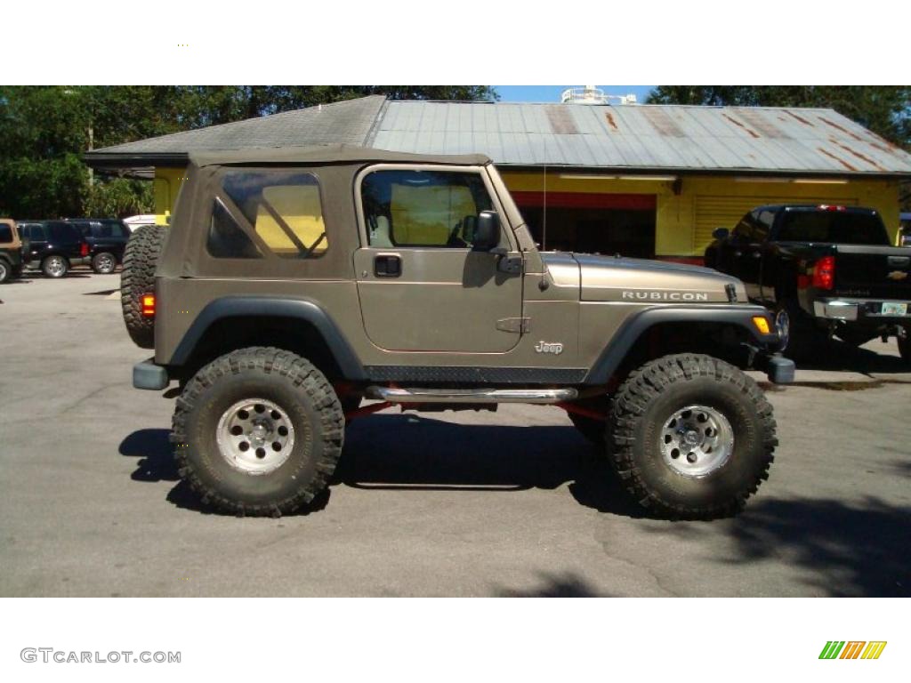 2004 Wrangler Rubicon 4x4 - Light Khaki Metallic / Khaki photo #2